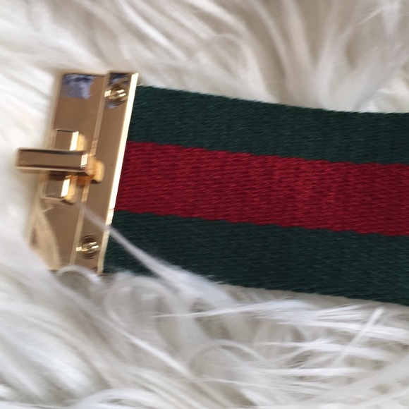 Red green bee design bracelet wristlet bangle 🌺 - Picture 5 of 8